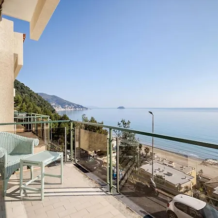 아파트 Casa Serre Fronte Mare