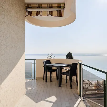 Casa Serre Fronte Mare Lejlighed *