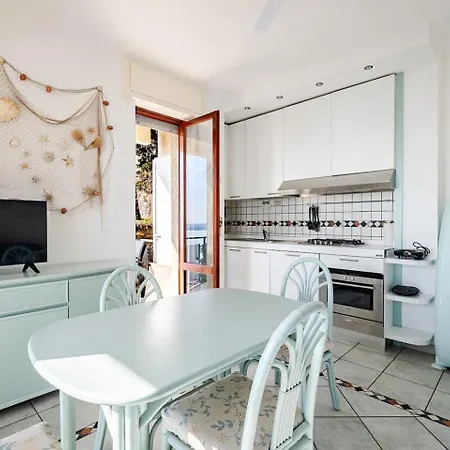Casa Serre Fronte Mare Lejlighed