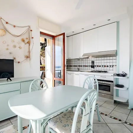Casa Serre Fronte Mare Lejlighed