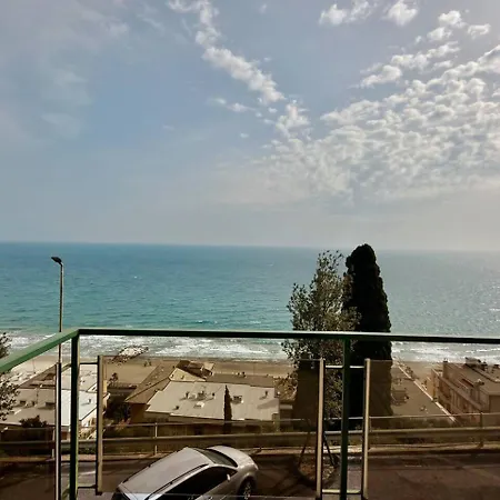 Lejlighed Casa Serre Fronte Mare