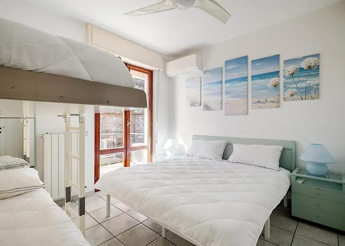 아파트 Casa Serre Fronte Mare *