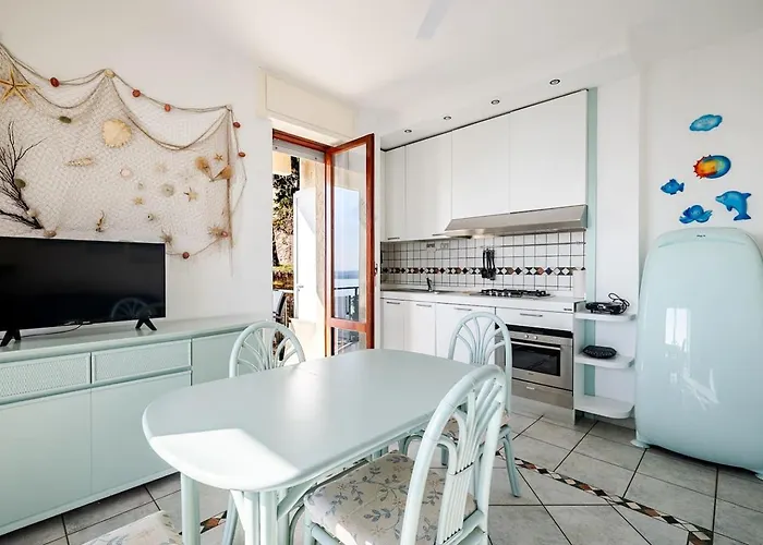 Casa Serre Fronte Mare 아파트